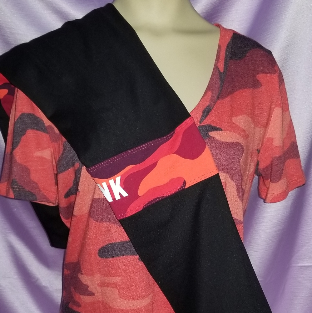 ❤️New Rare Edition Victoria Secret Red Camo Tee Legging Set ❤️